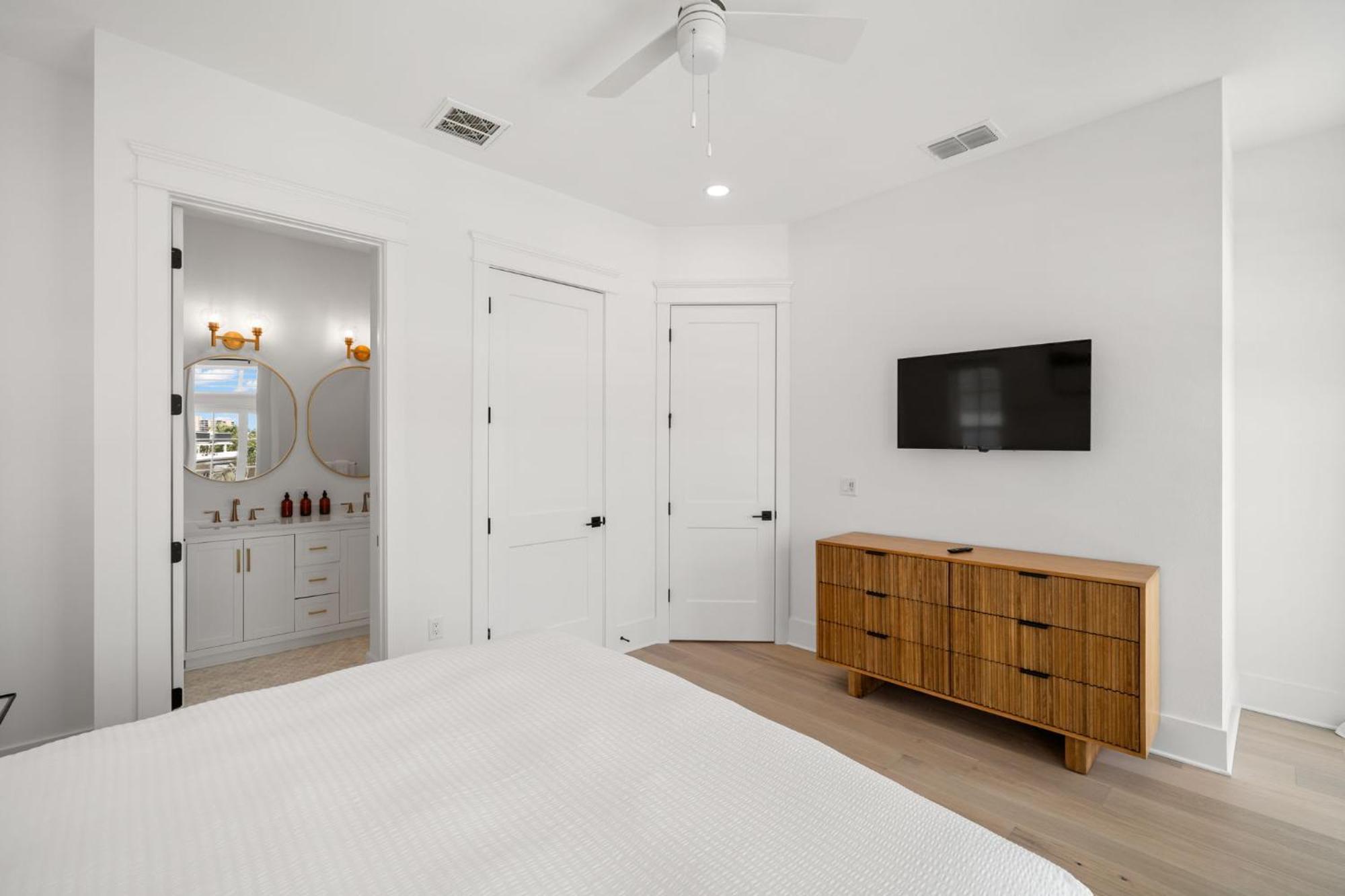 The Akoya & Pearl At The Gemma - 2 Homes With Private Pools Just Steps To Clearwater Clearwater Beach