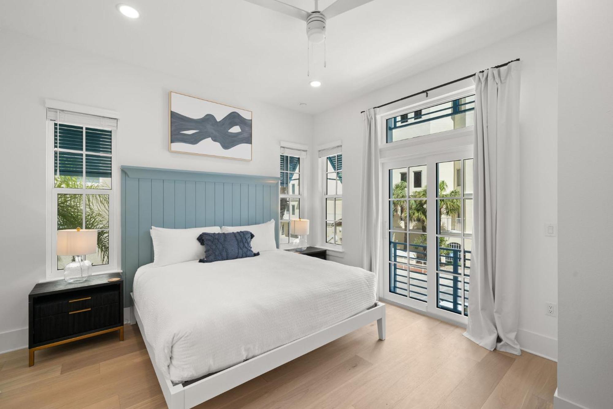 The Akoya & Pearl At The Gemma - 2 Homes With Private Pools Just Steps To Clearwater Holiday home