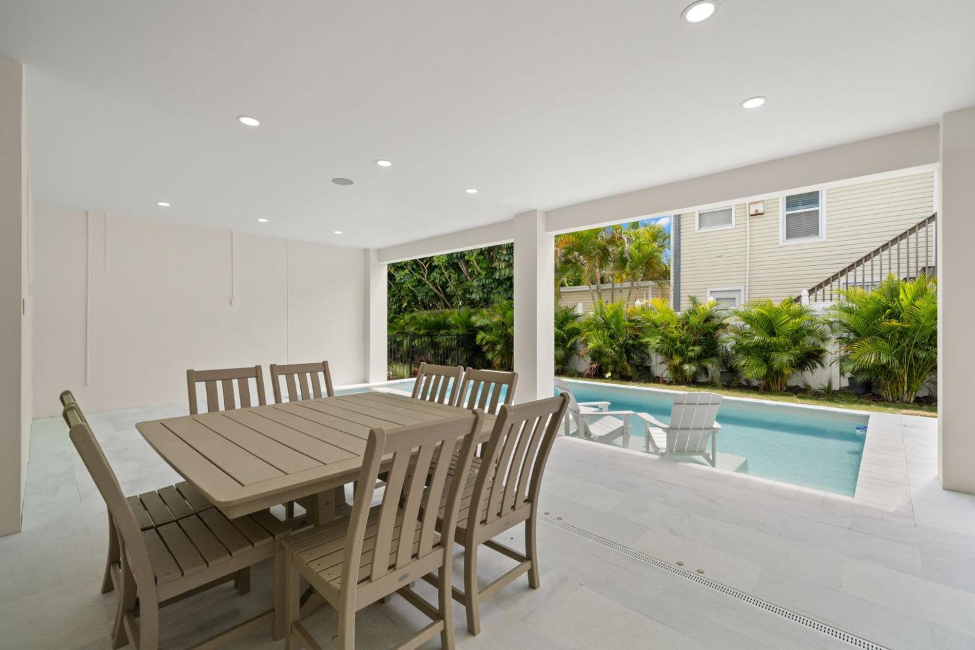 The Akoya & Pearl At The Gemma - 2 Homes With Private Pools Just Steps To Clearwater Holiday home *