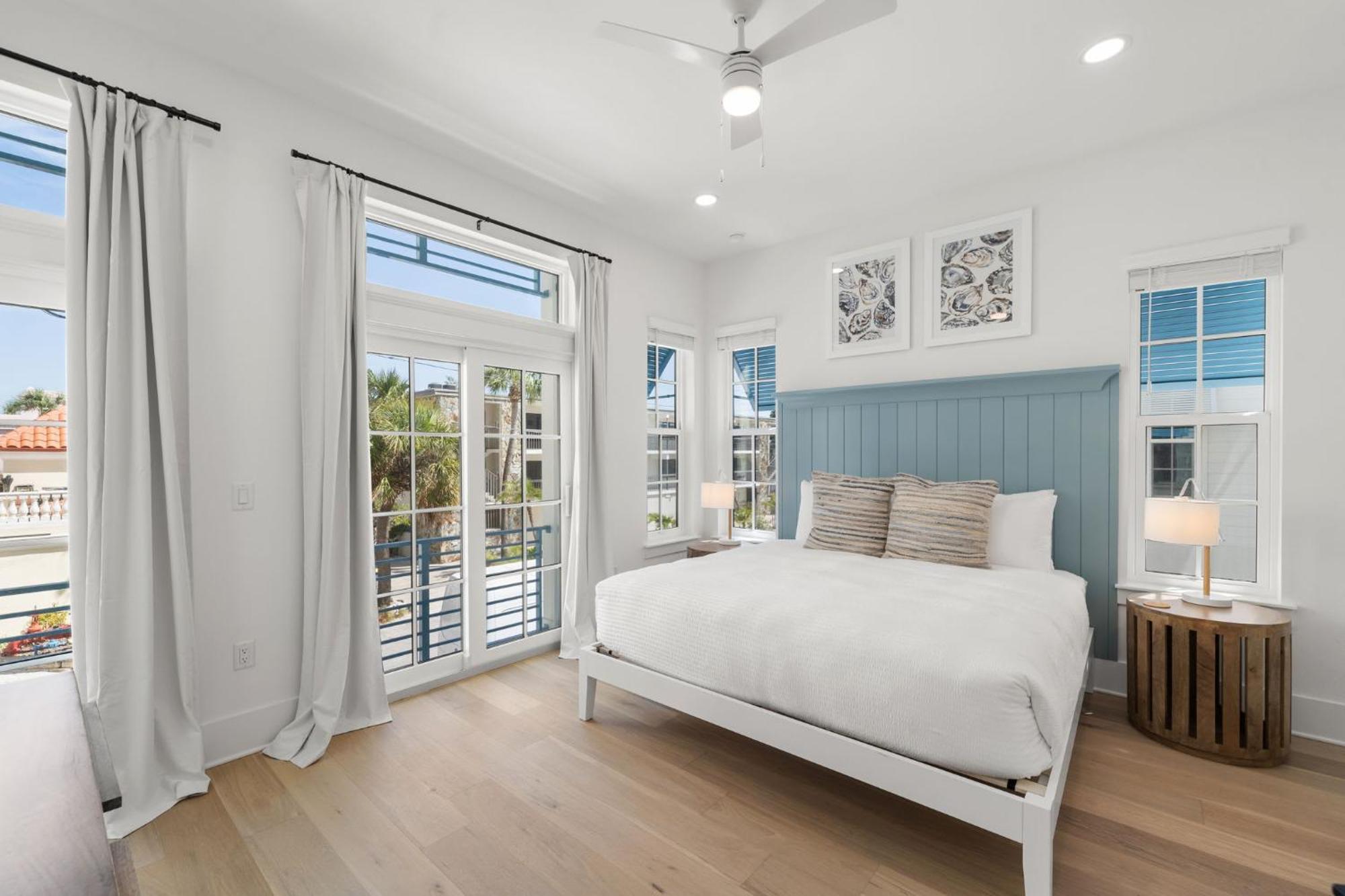 The Akoya & Pearl At The Gemma - 2 Homes With Private Pools Just Steps To Clearwater Holiday home *