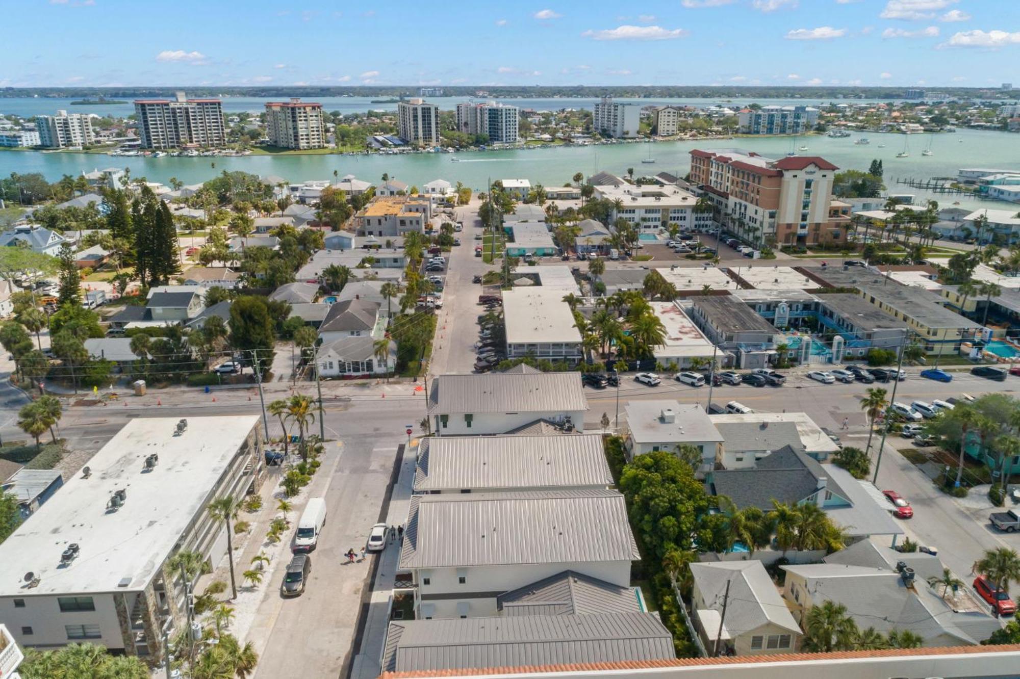 The Akoya & Pearl At The Gemma - 2 Homes With Private Pools Just Steps To Clearwater * Clearwater Beach