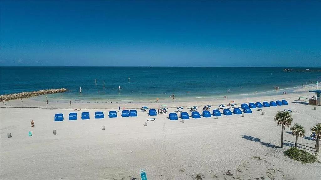 Holiday home The Seashell With Private Balcony And Walk To