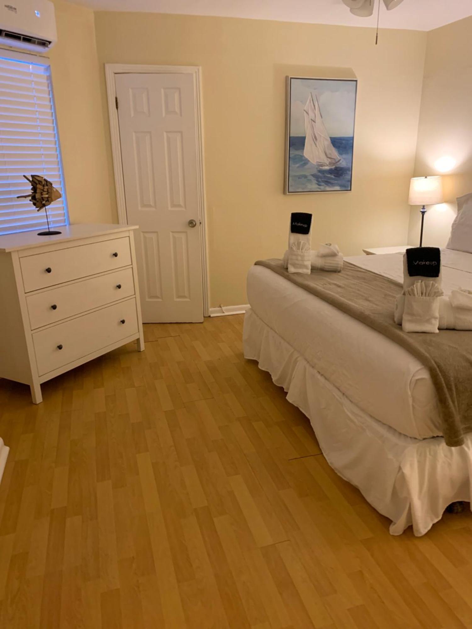 Apartment By The Clearwater Beach