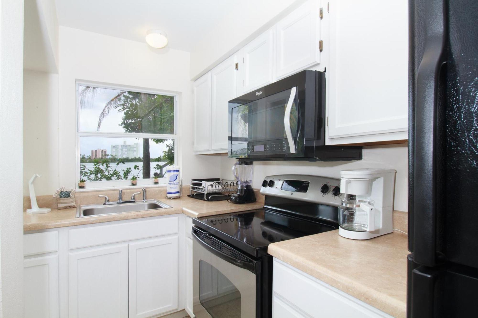 Apartment Bay Watch #1 - Weekly *