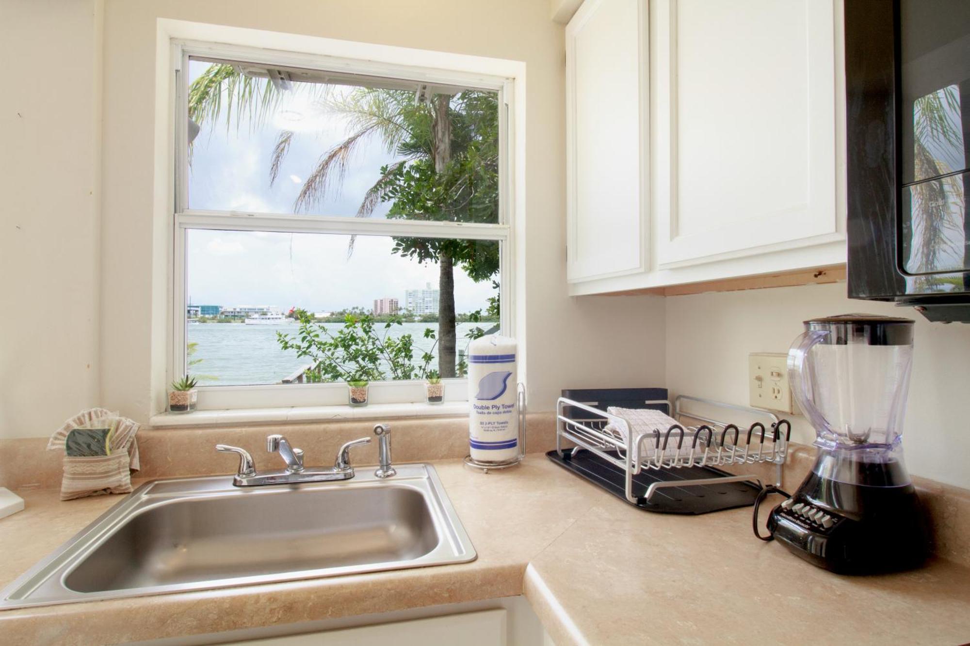 Apartment Bay Watch #1 - Weekly