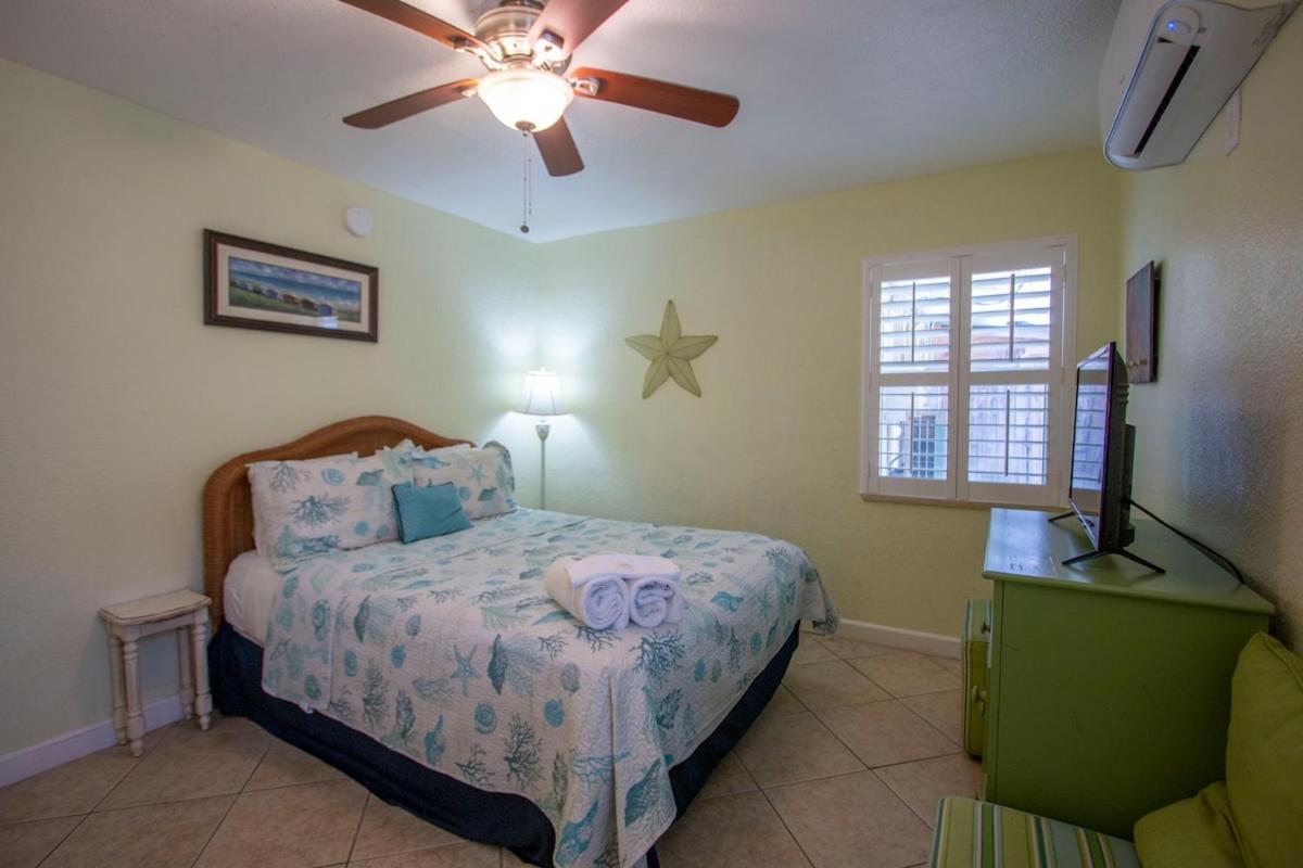 Clearwater Oasis Retreat - Entire Holiday home Clearwater Beach
