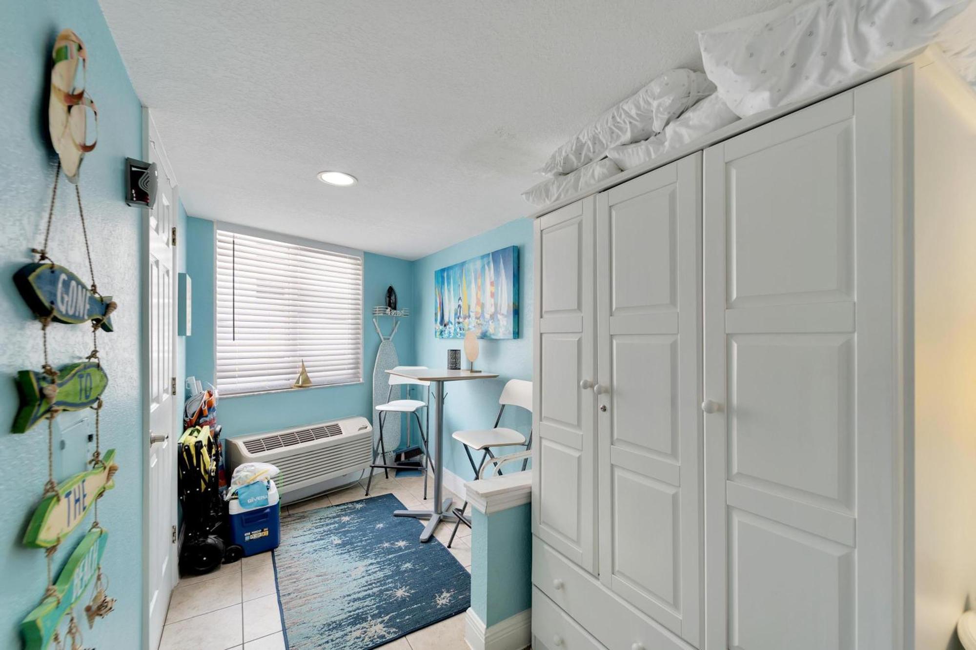 Holiday home 445 S Gulfview Blvd Unit 412 *