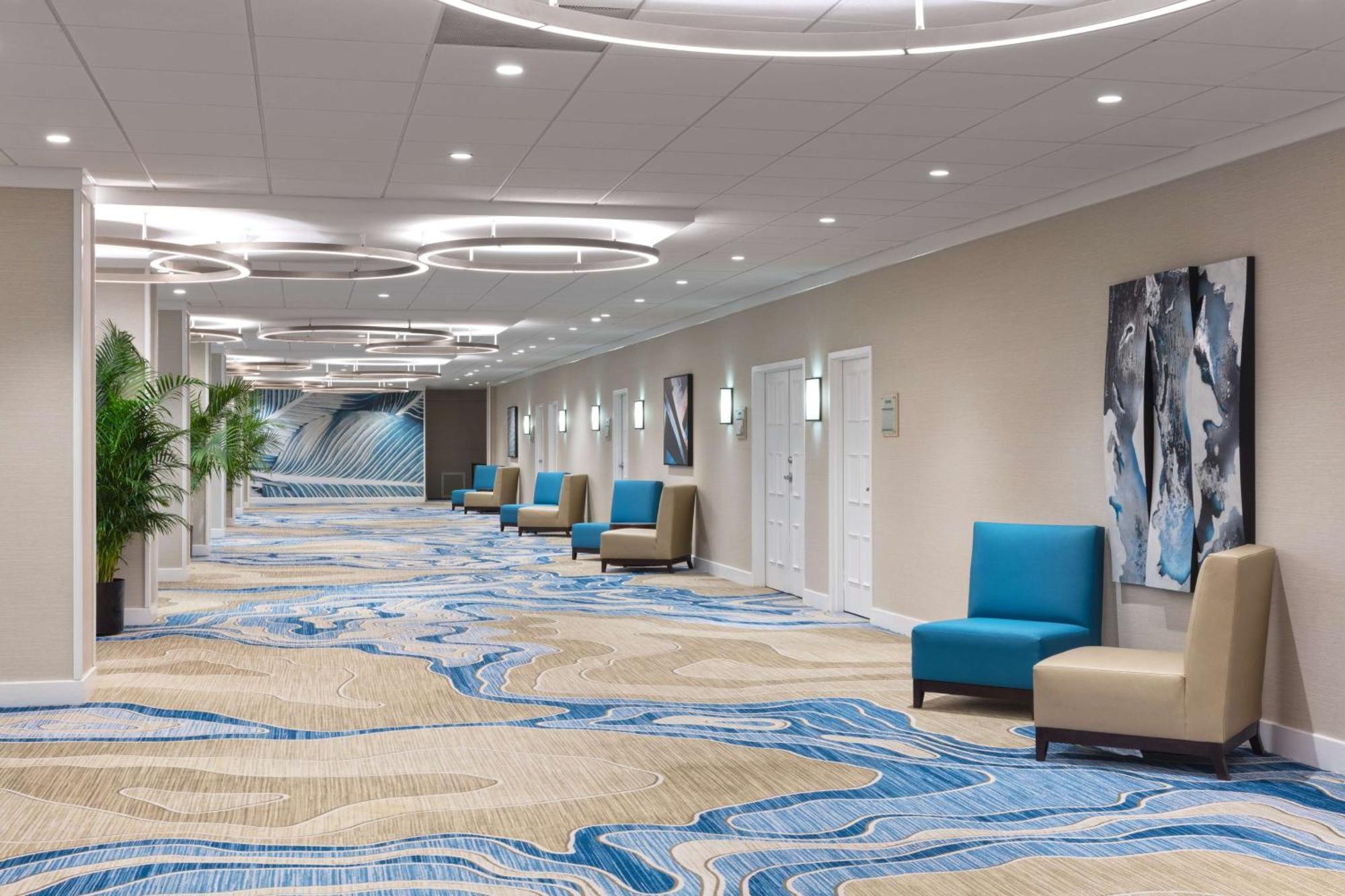 Hilton Clearwater & 4* Clearwater Beach