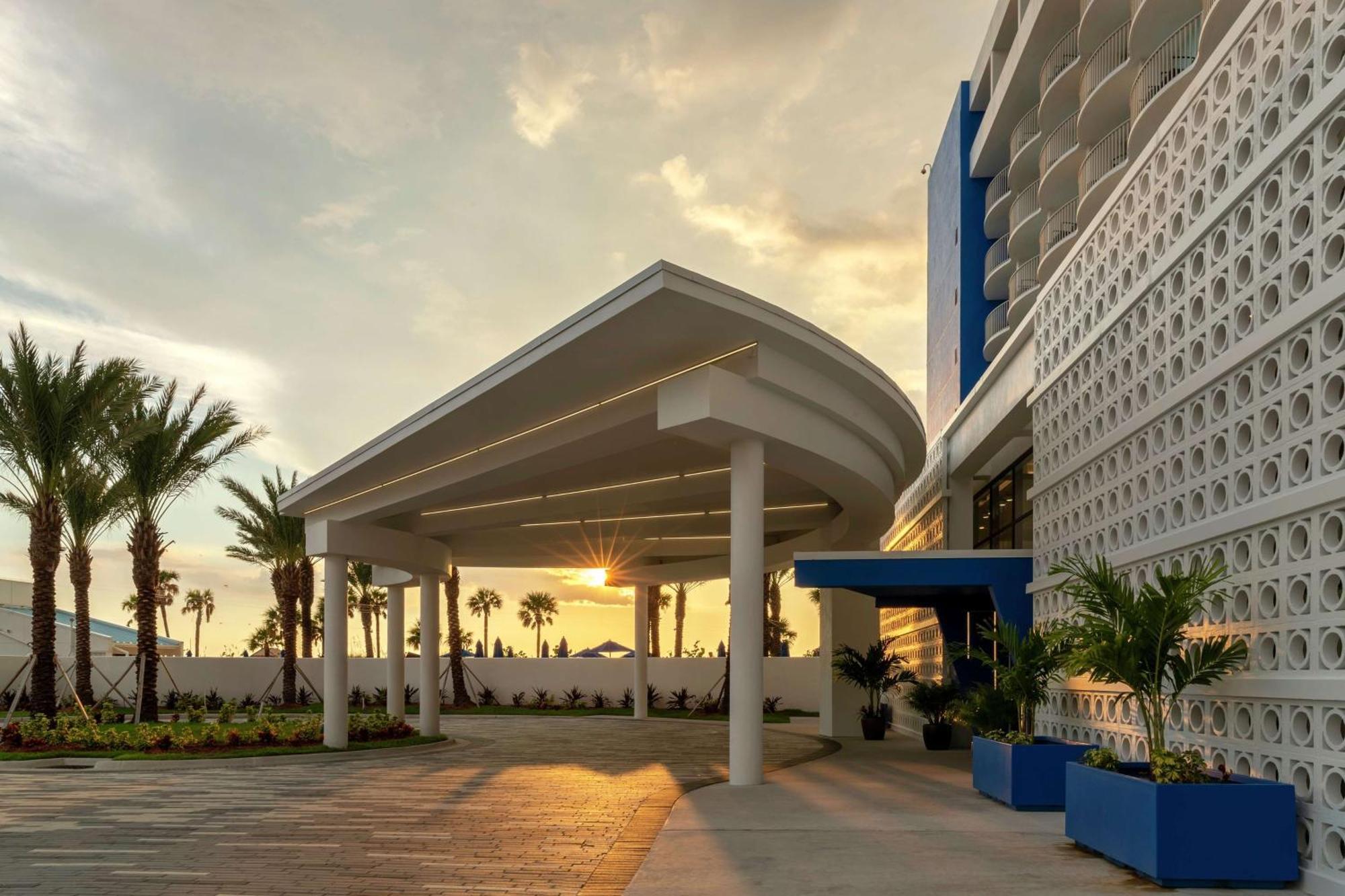 Hilton Clearwater & Resort Clearwater Beach