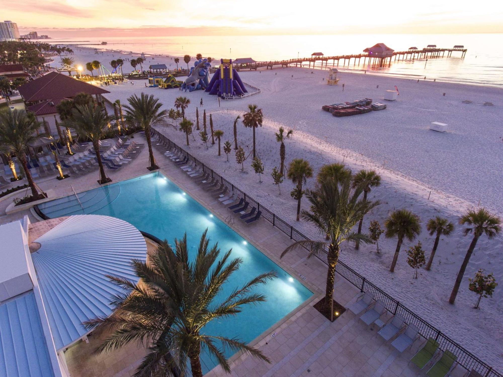 Hilton Clearwater & 4*