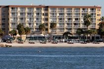 Dreamview Beachfront & 3* Clearwater Beach