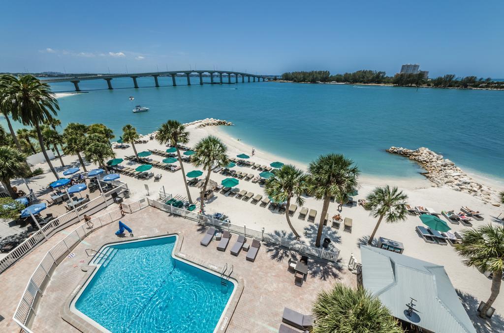 Dreamview Beachfront &