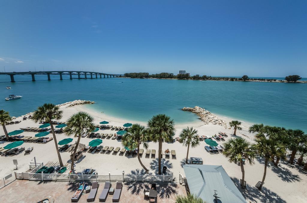 Dreamview Beachfront & Hotel 3*