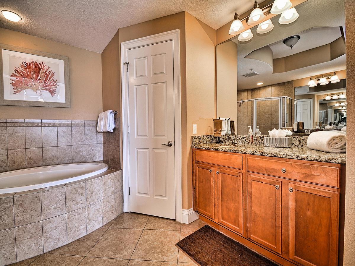 Bay Harbor 302