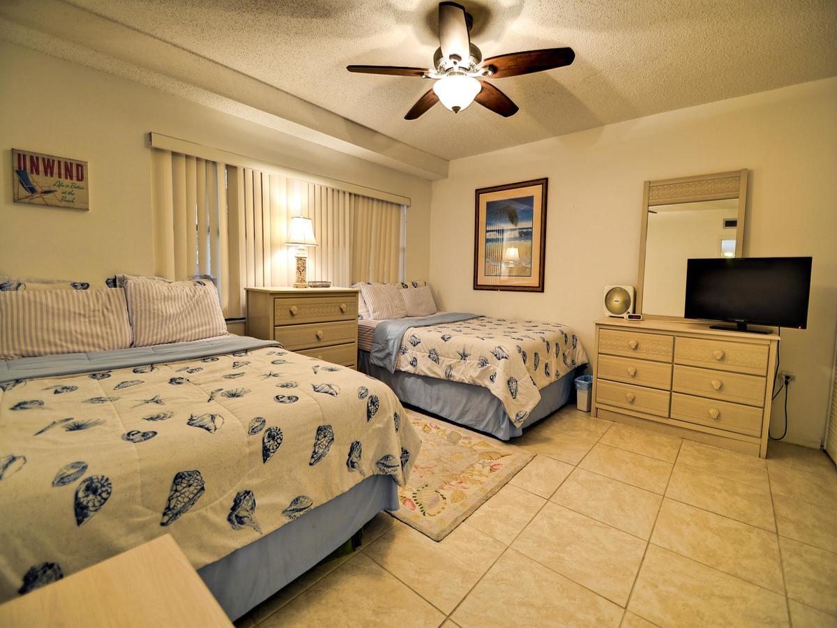 Surfside 202 Apartment Clearwater Beach