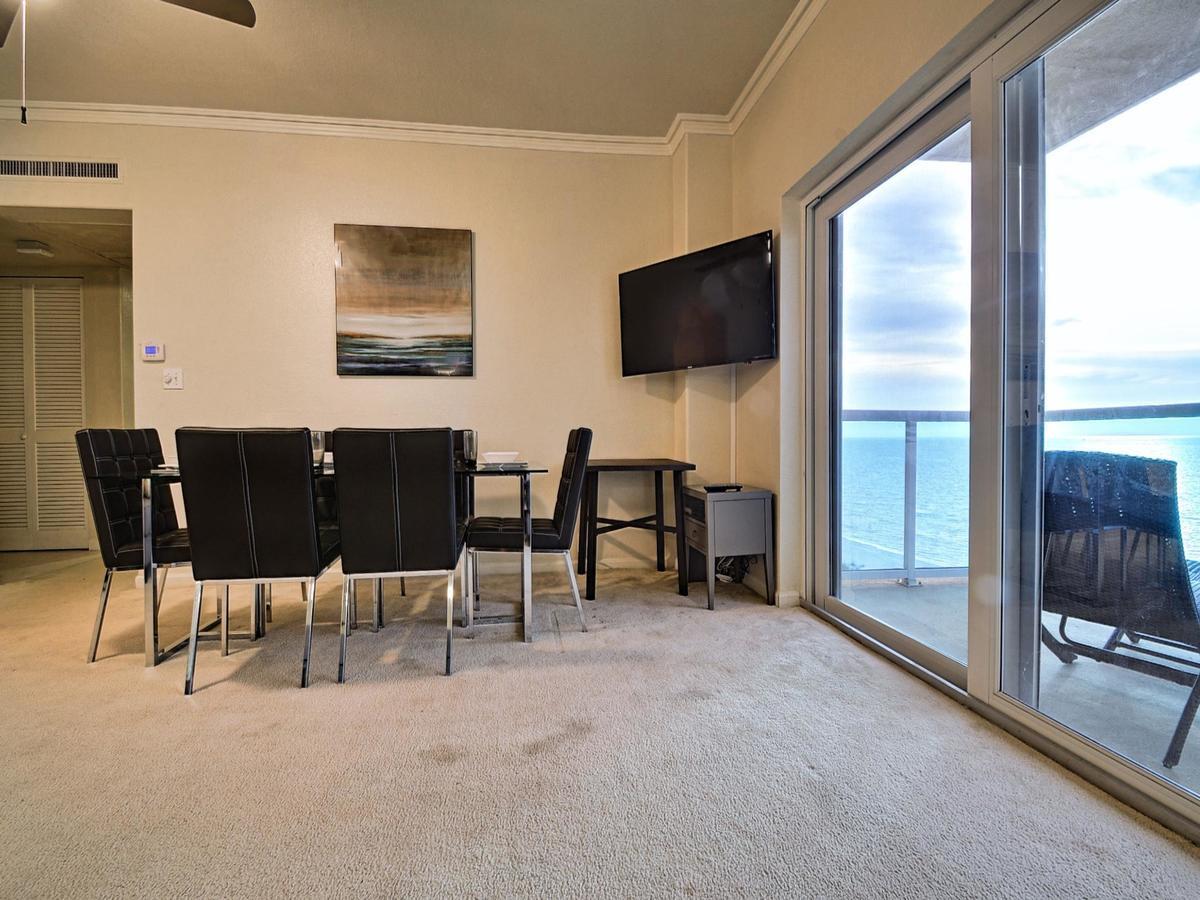 Regatta Club C1009 2373 Apartment