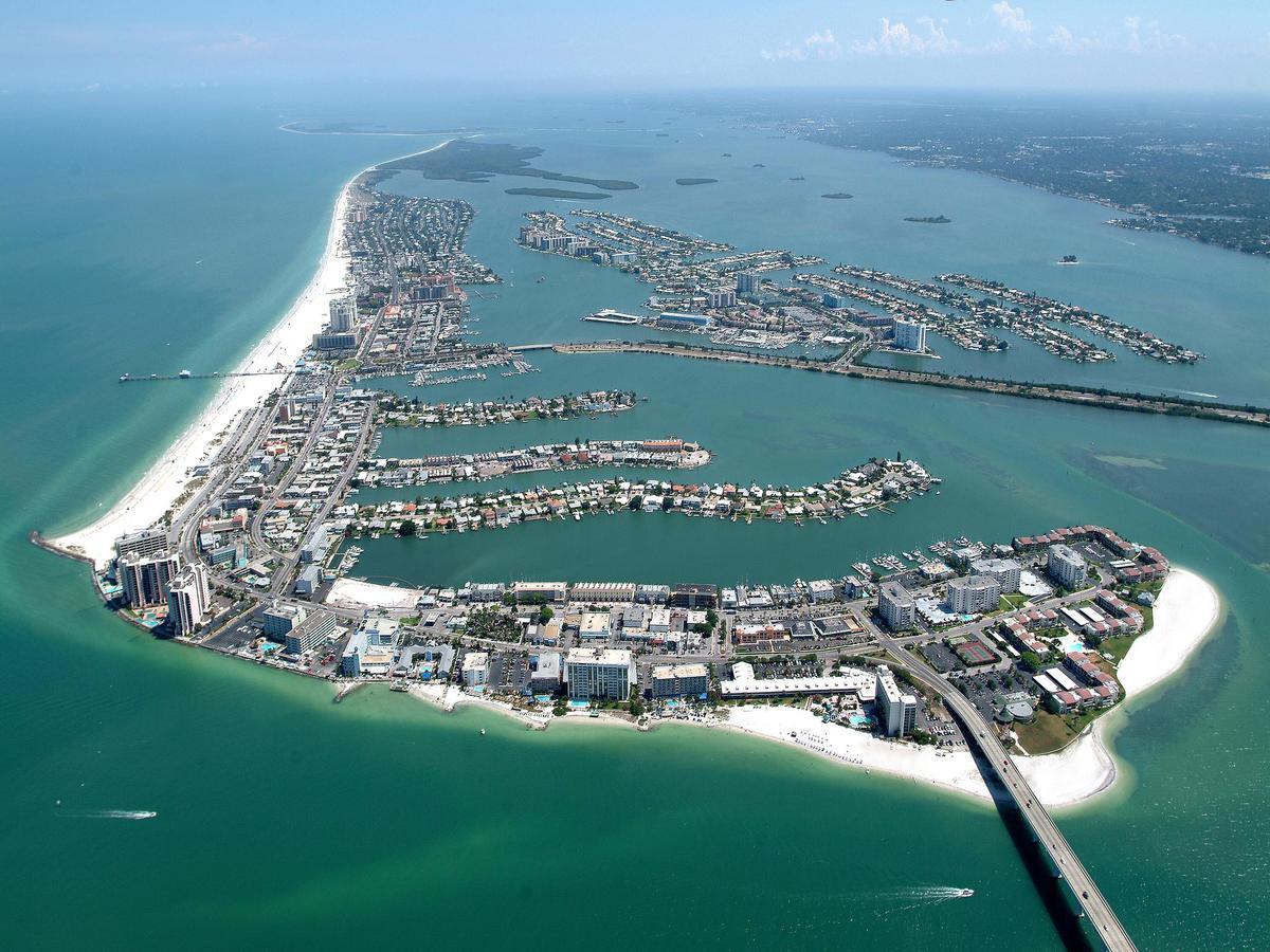 Island Flat 103 * Clearwater Beach