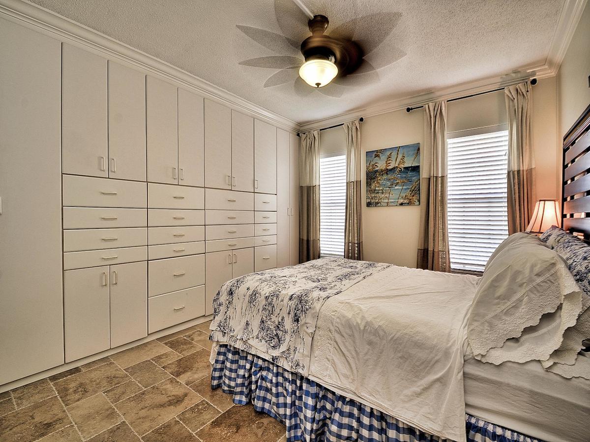 Island Flat 103 Apartment Clearwater Beach