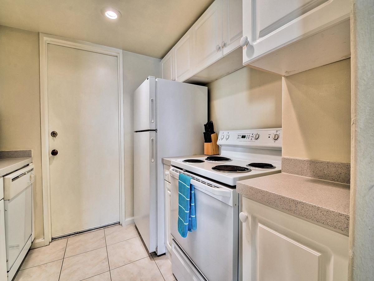 Regatta Club C1009 2373 Apartment *