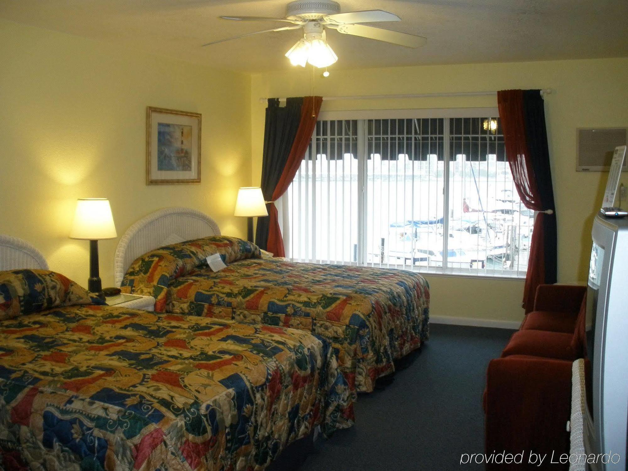 Barefoot Bay 2* Clearwater Beach