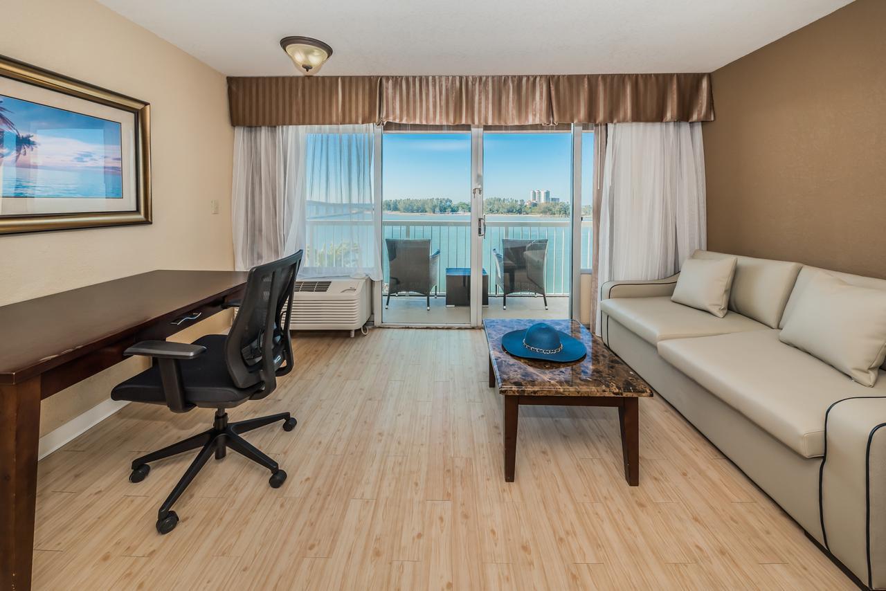 Dreamview Beachfront & Hotel 3*