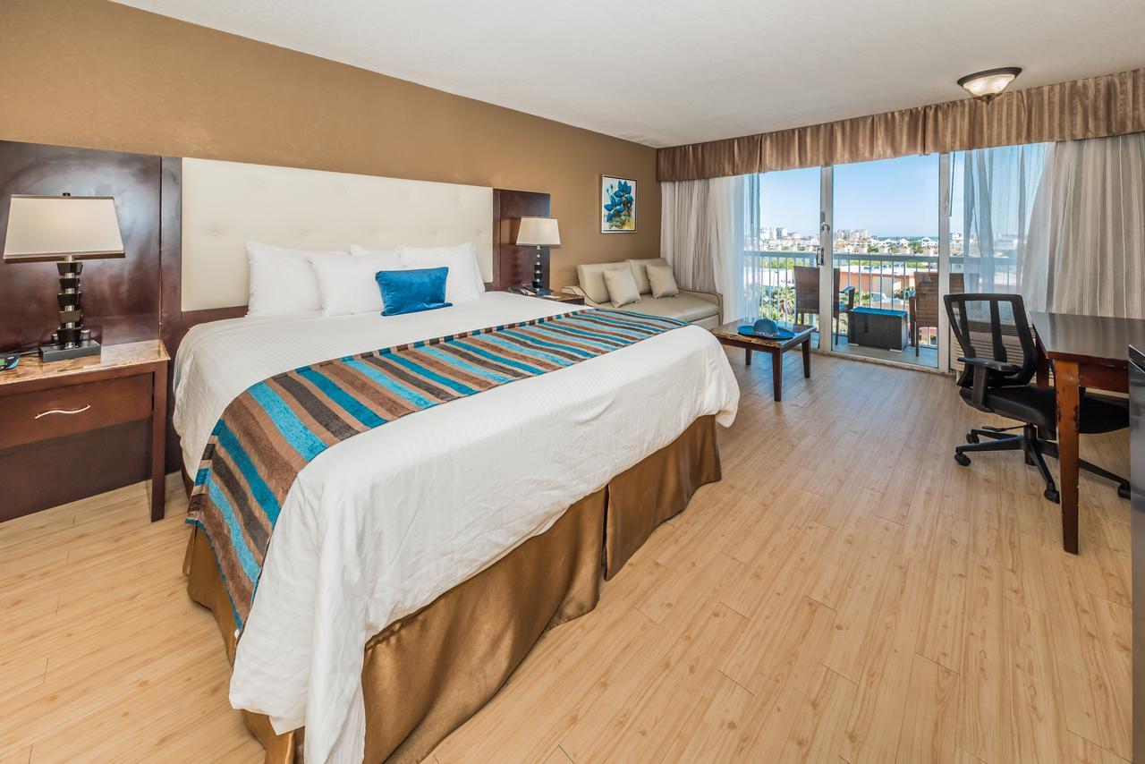 Hotel Dreamview Beachfront & 3*