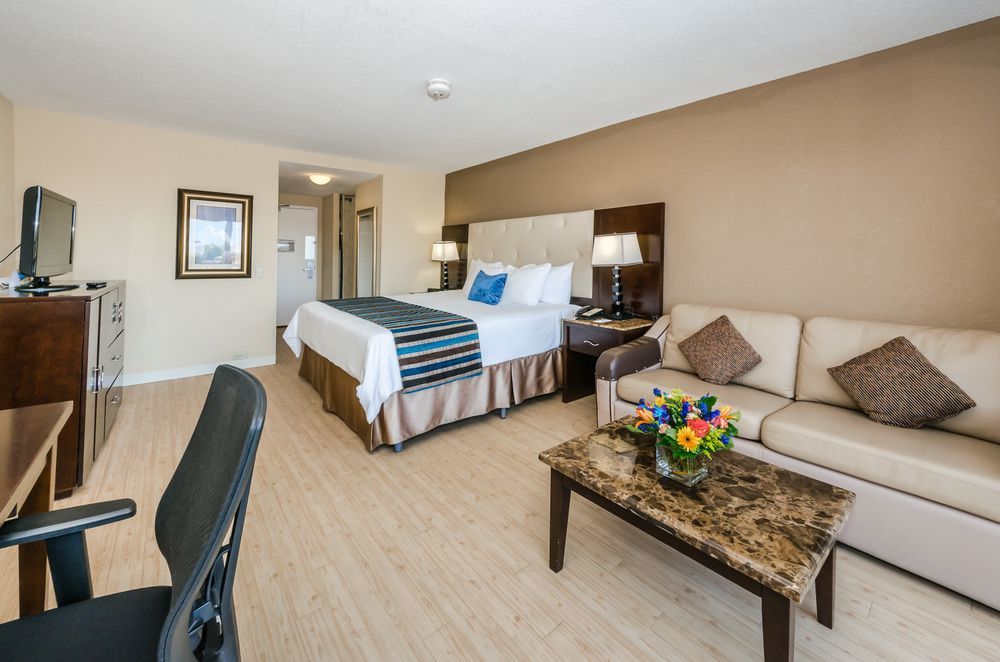 Dreamview Beachfront & Hotel Clearwater Beach
