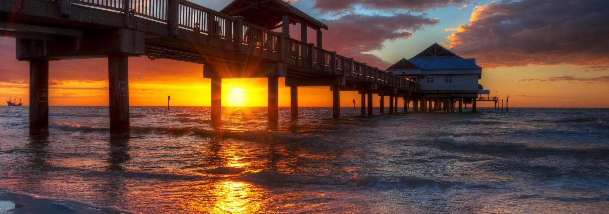 Barefoot Bay 2* Clearwater Beach