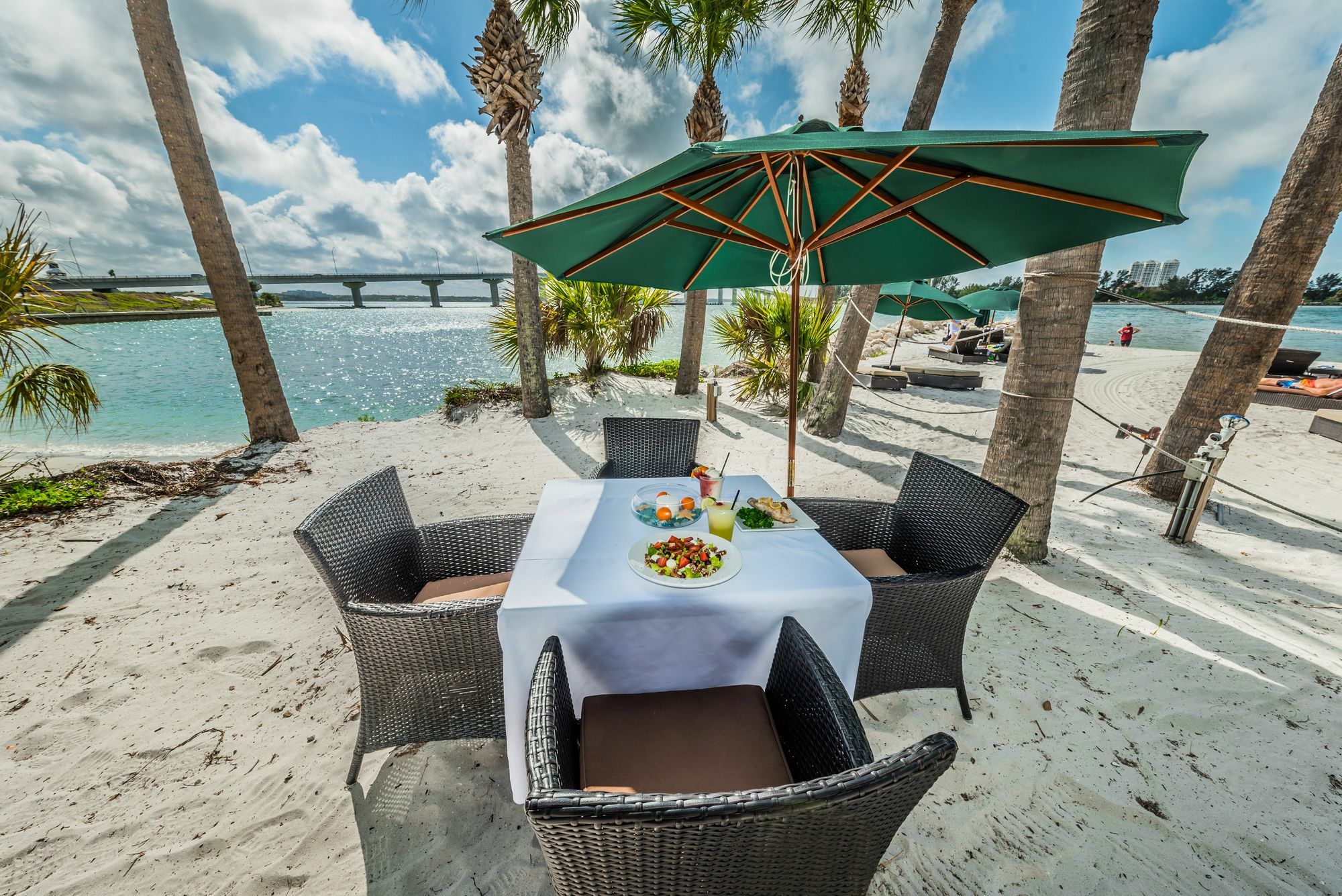 Dreamview Beachfront & Clearwater Beach