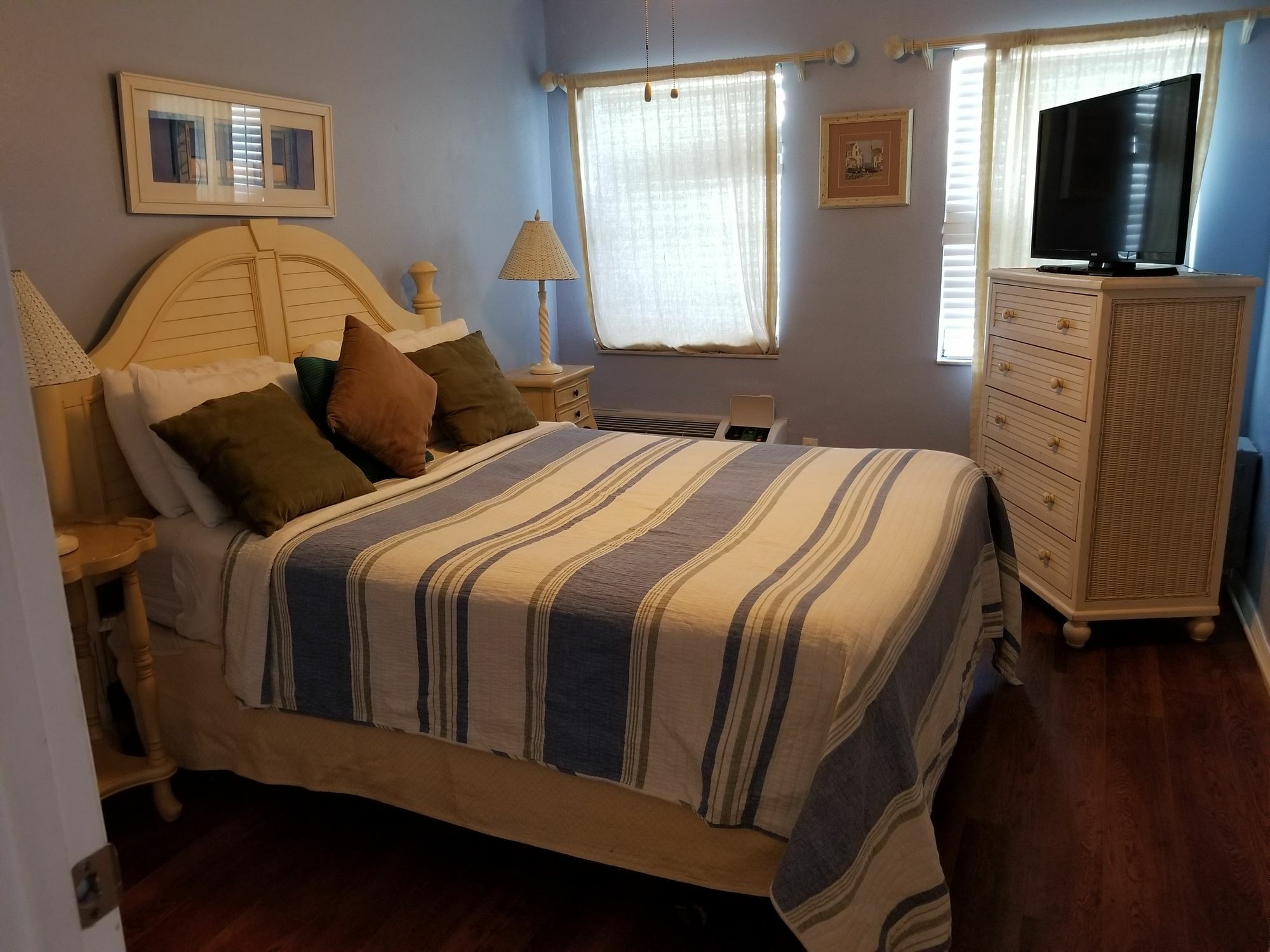 Royal North 3*