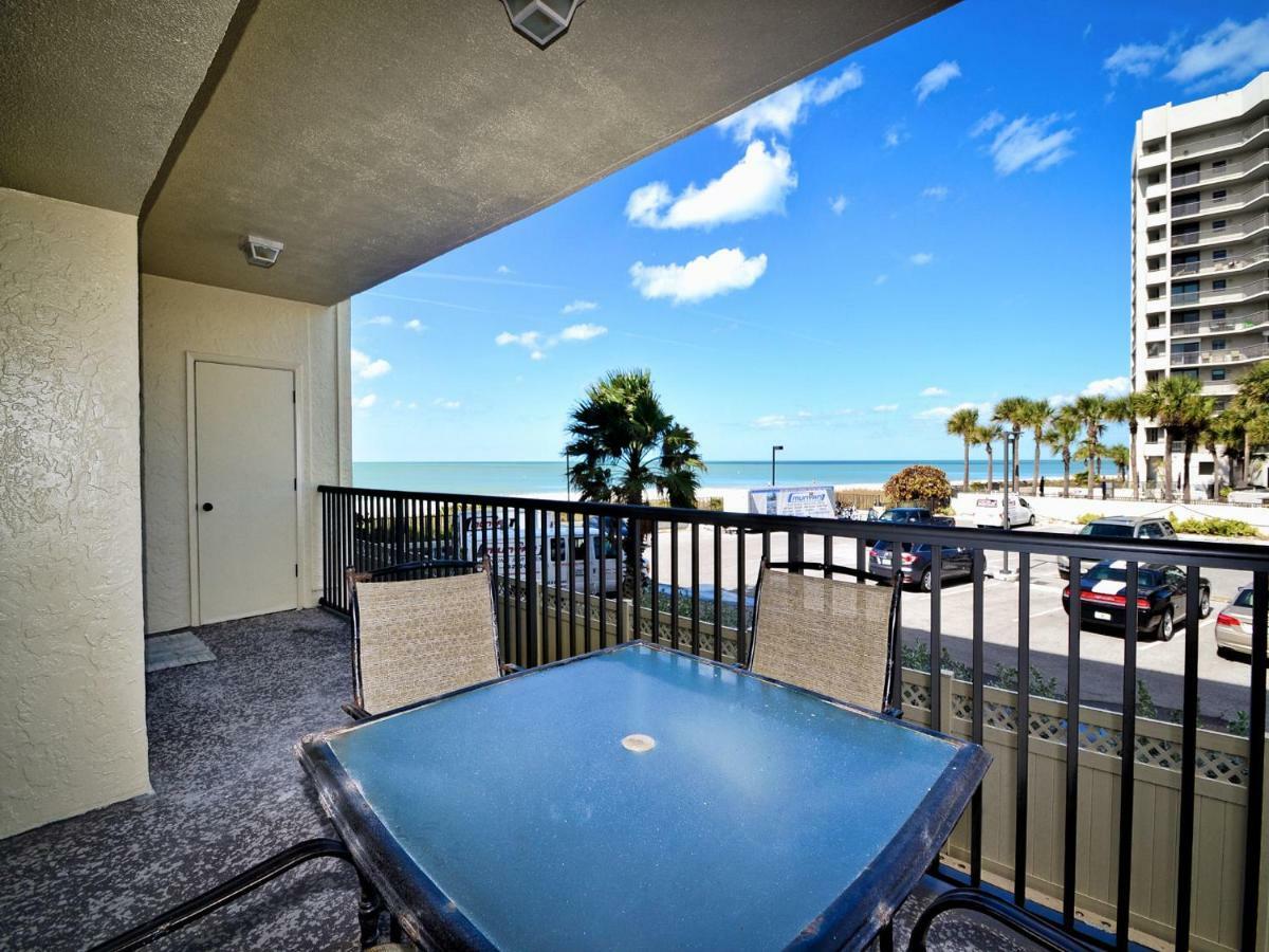 Apartment Mont Martre 216 Beachfront 2 Bedroom 2 Bath At Mont Martre 23117 Clearwater Beach