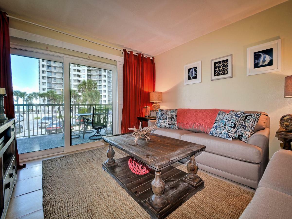 Mont Martre 216 Beachfront 2 Bedroom 2 Bath At Mont Martre 23117 Clearwater Beach
