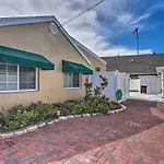 Bayside Pad With Pool Access And Dock Half Mi To Beach