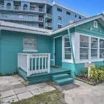 Sun-Soaked Coastal Hideaway - Steps To Beach!