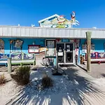 Charming Beach Cottage With Stunning Unset Views Pets Are Welcome Here Bella7