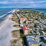 Beach Condo In The Heart Of Clearwater Beach