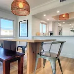 Beach Cottage 1410