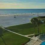 Lighthouse Pointe 402