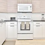 Hamilton House 206