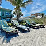 Bungalow Beach Place 6