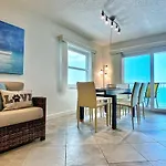 Holiday Villas III 703