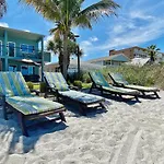 Bungalow Beach Place 3