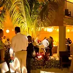 Coconut Cove All Suite Hotel