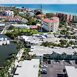 Barefoot Beach Resort F104