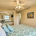 Sea La Vie Sunny Indian Rocks Beach Condo!