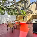 Indian Rocks Beach Retreat, Walk To Beaches!