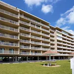 Bayshore Yacht & Tennis 314