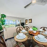 Beachfront Aldea 5