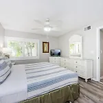 Beachfront Aldea 5