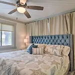 Walk To Beach Condo With Deck In Indian Shores